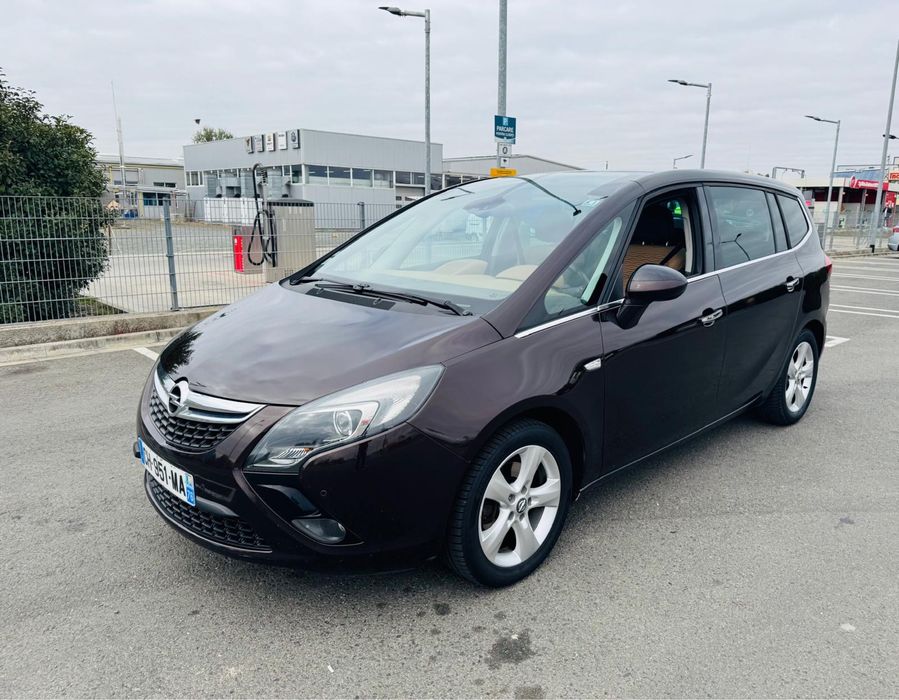 OPEL ZAFIRA Tourer 2.0 CDTI 130 Disneyland model 7 Locuri