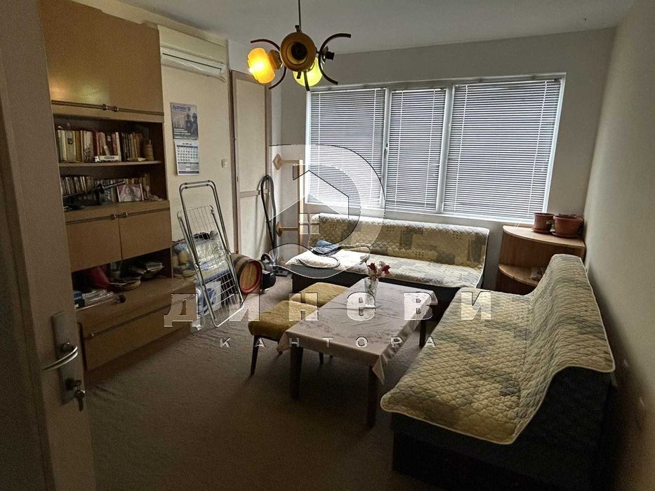 Продава се Тристаен апартамент в Стара Загора, Център - 58 кв.м за 1552 €/кв.м - Снимка #2