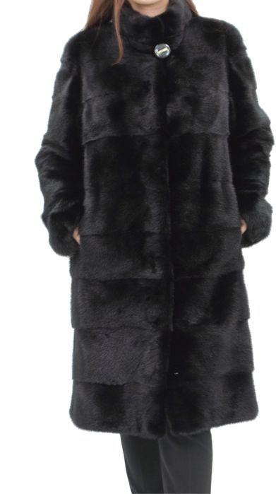 Продам шубу норкавую бещ потертостей