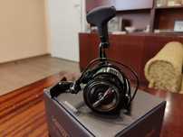 Макара Shimano 23 Vanquish C3000MHG.
