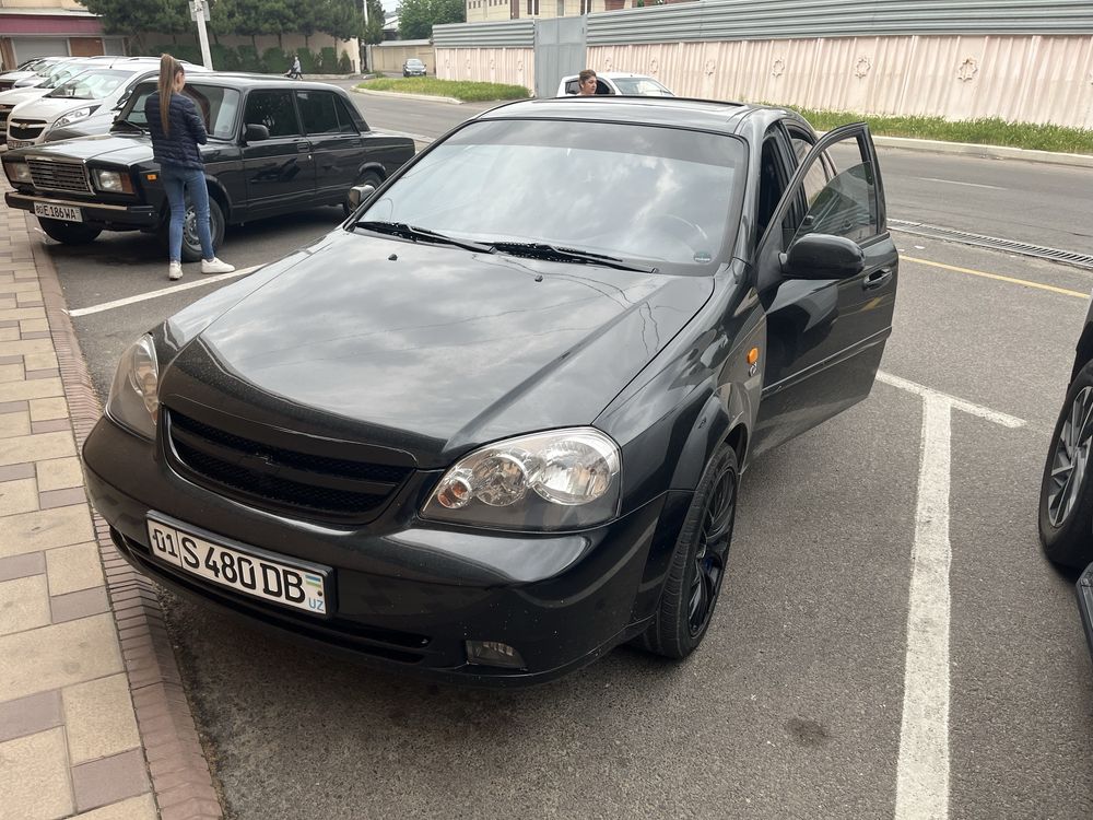 Lacetti продается 1.6