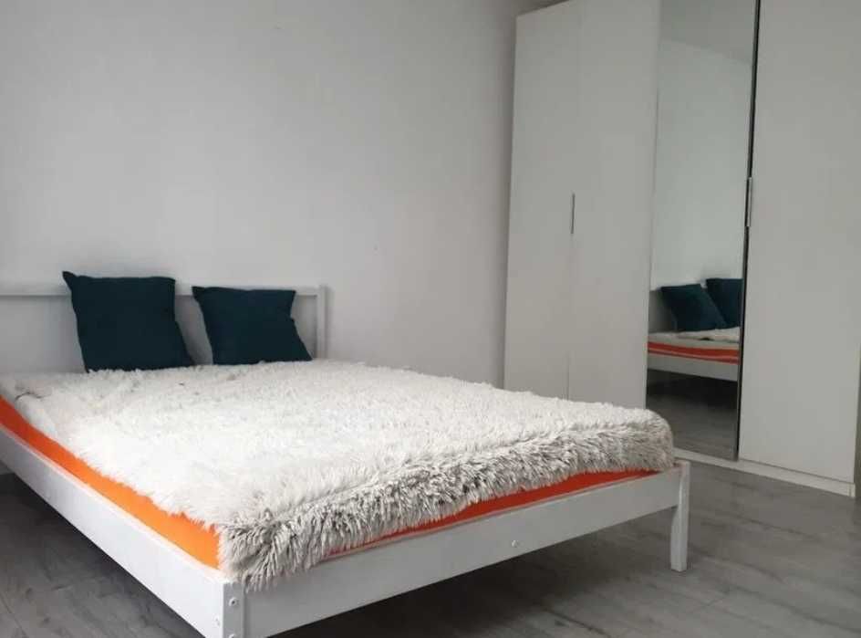 Дава се под наем Двустаен апартамент в Пловдив, Кършияка - 57 кв.м за 239.7 € - Снимка #1