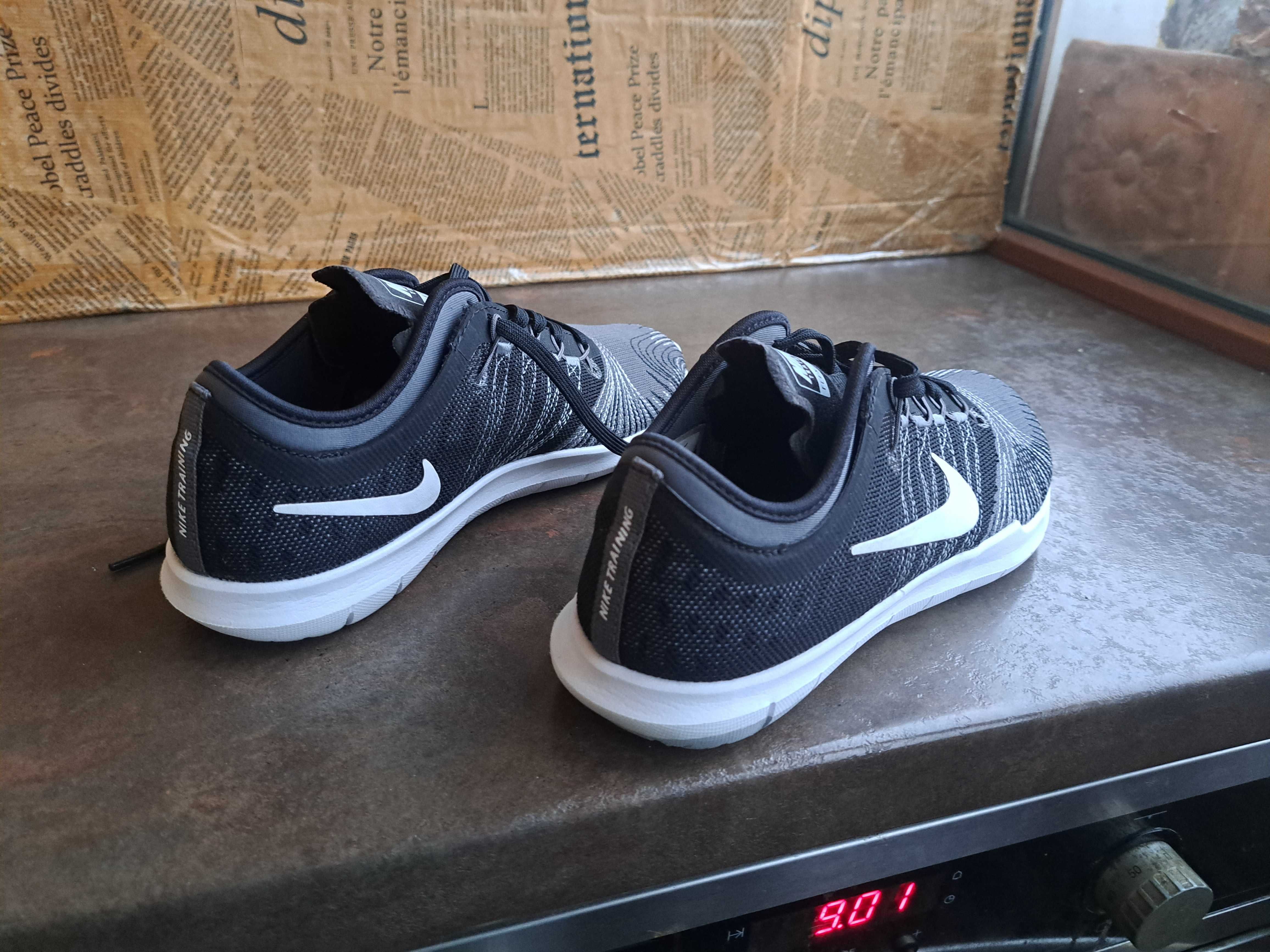 №38 Nike-маратонки,спортни обувки,кецове,найк