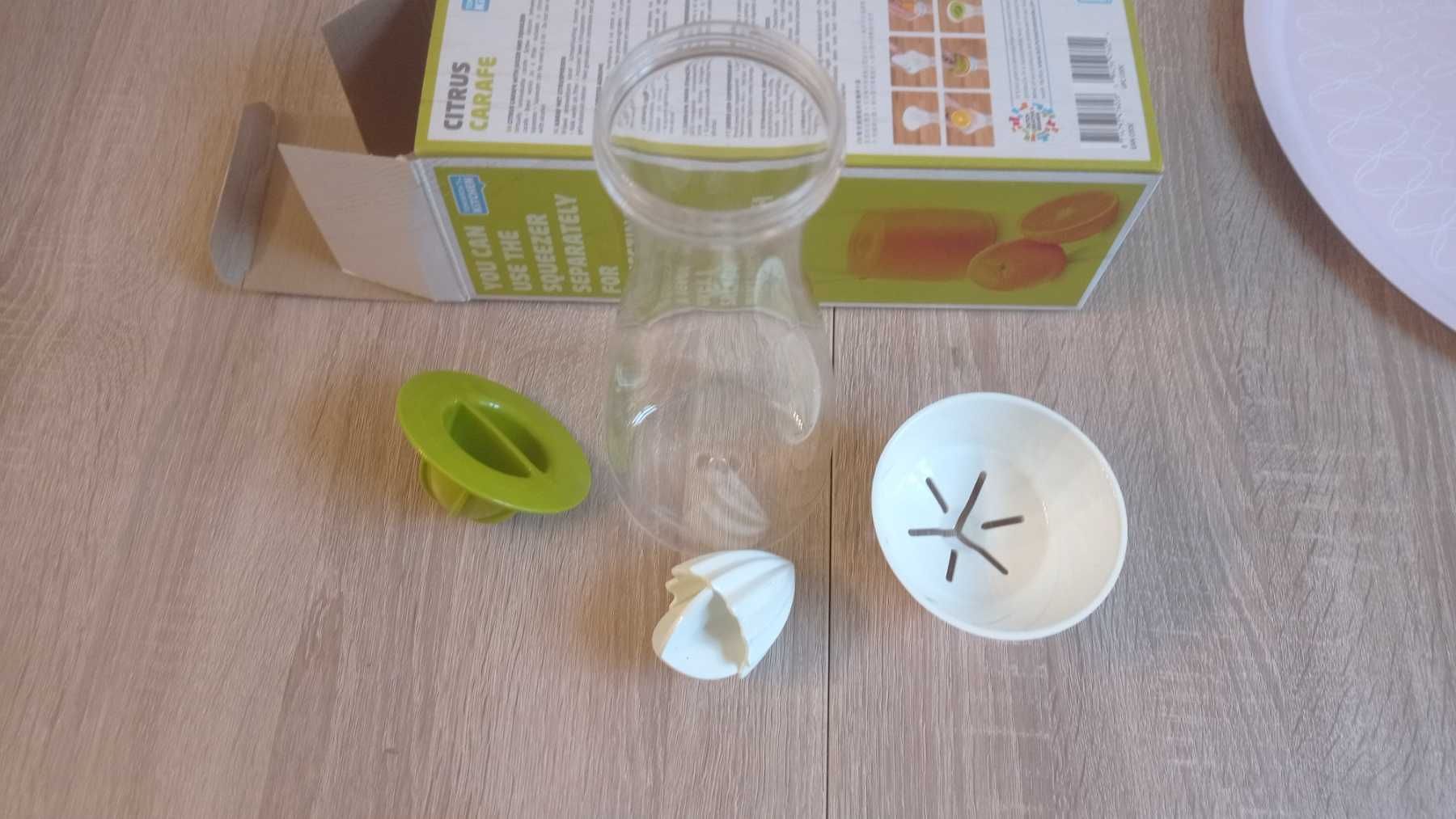 Сокоизтисквачка Citrus Carafe, ръчна
