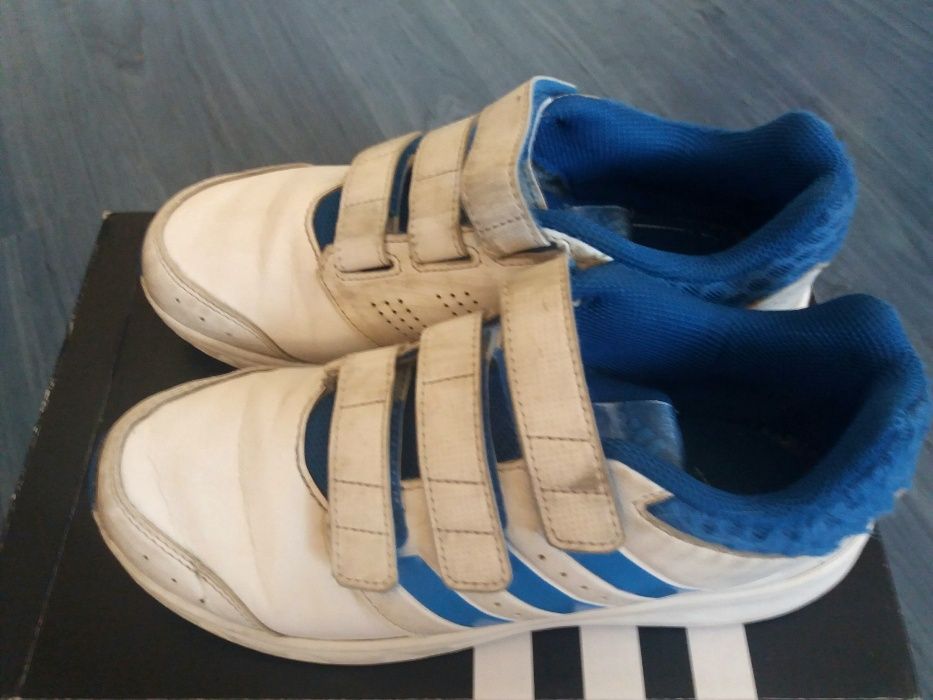 Маратонки Адидас