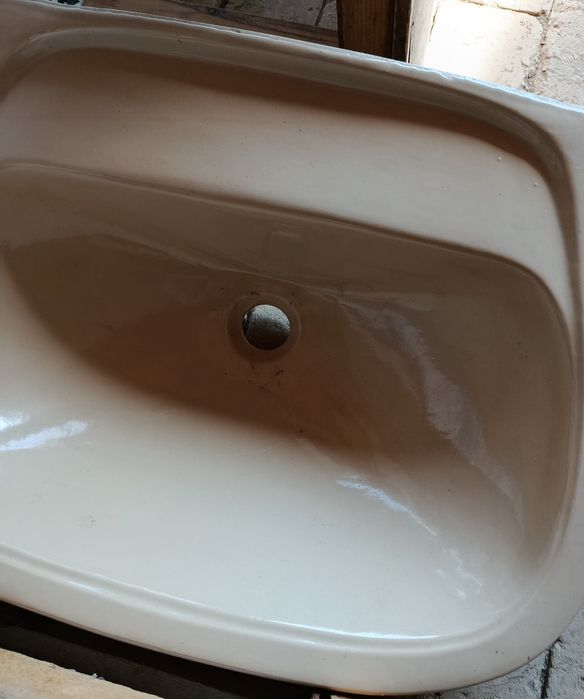 Раковина Советская новая эмалированная