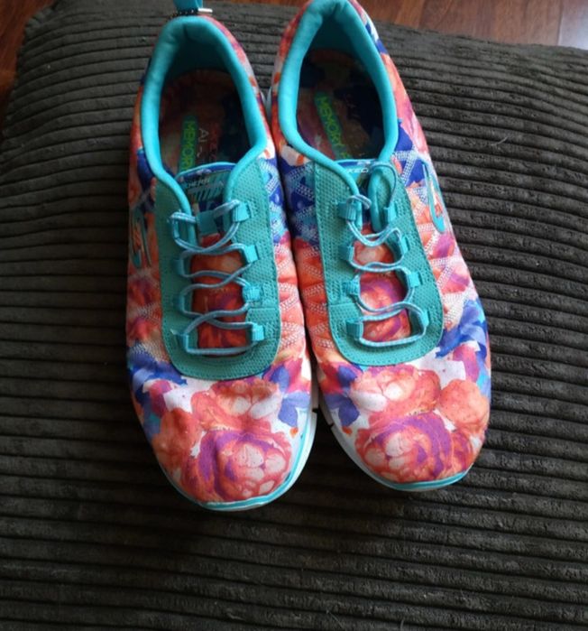 Skechers adidasi  38