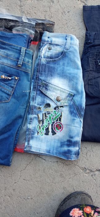 Брюки джинсовые разные