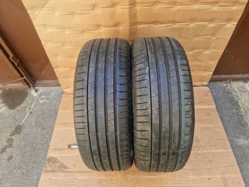 2 Pirelli R20 225/40
летни гуми Runflat 
DOT4119