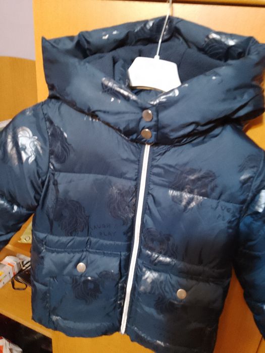 H&M яке с единороги.110-116н.
