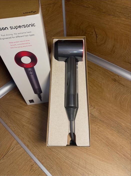 Dyson Сешоари Розов/Червен/Син