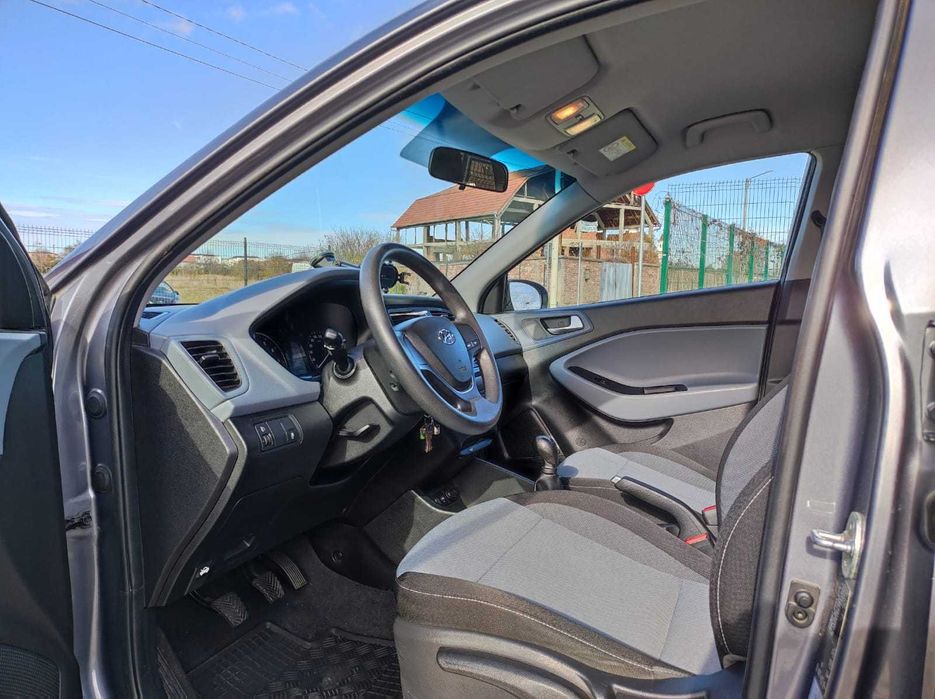Vând Hyundai i20 NEW COMFORT