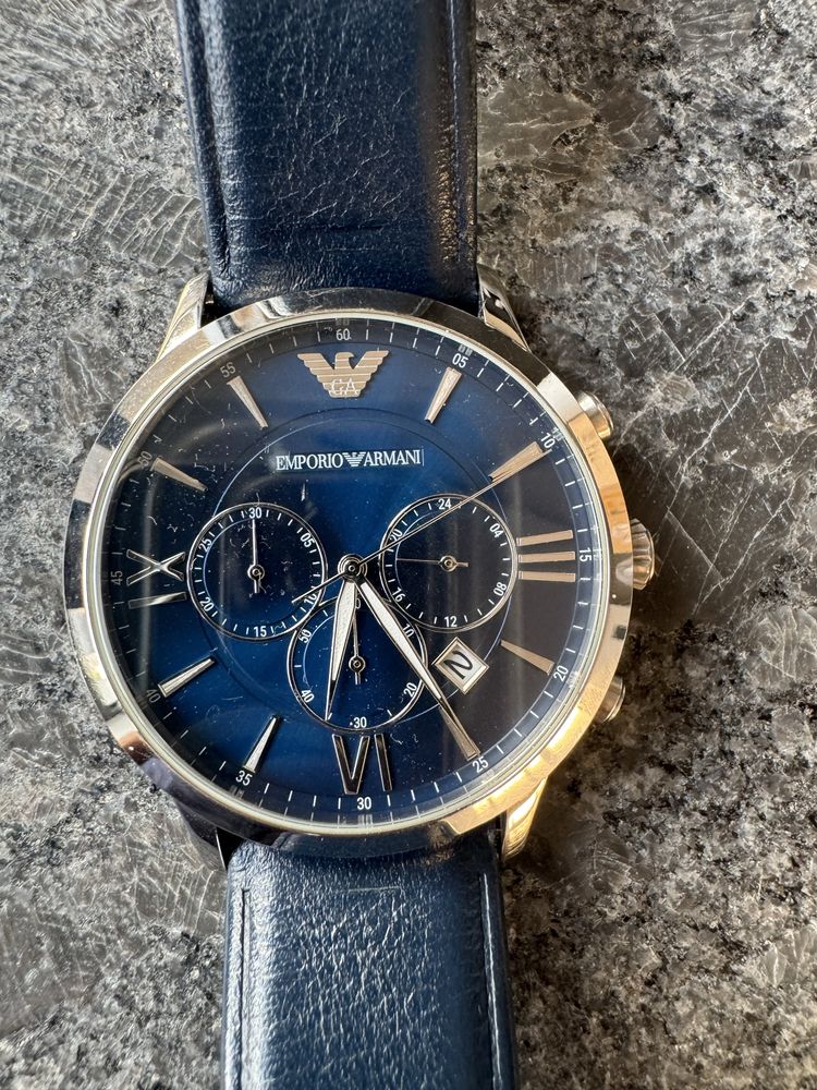 Emporio Armani часовник