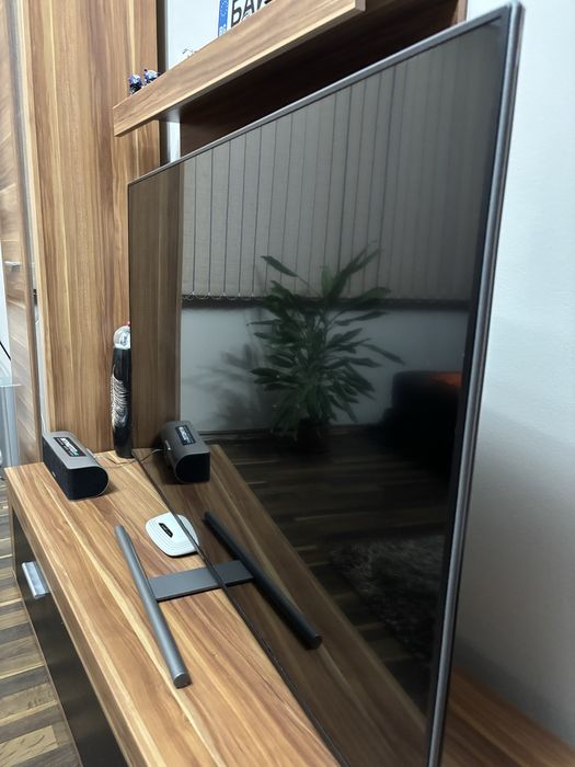 LED телевизор Hitachi