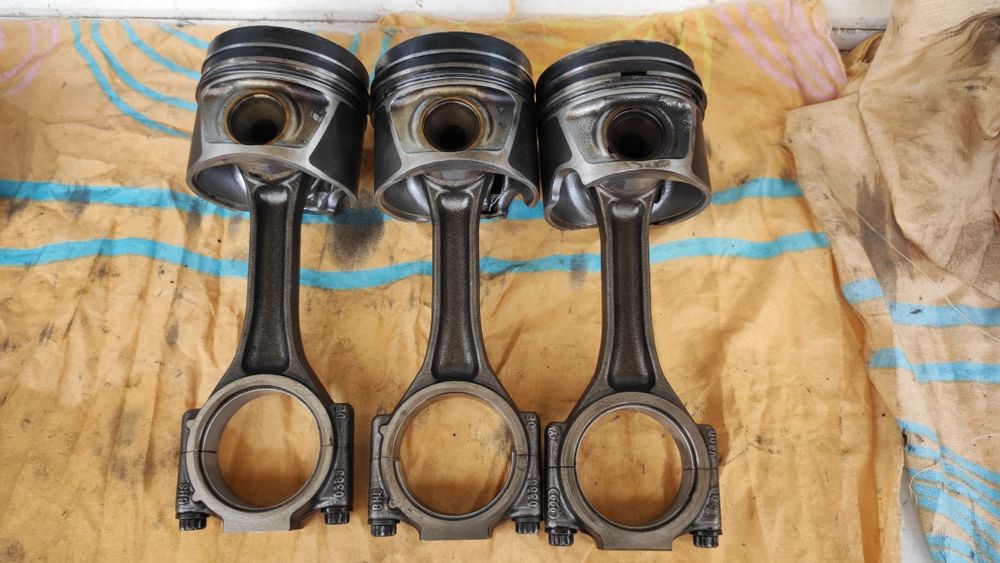 Ауди А4 (Б7) 2.0 дизел на части