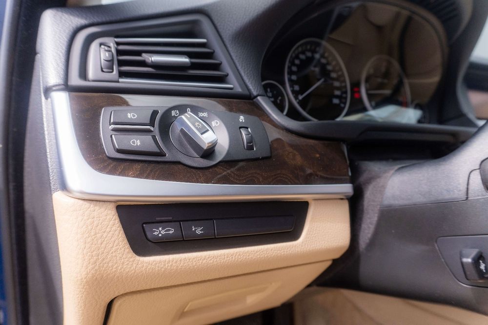 BMW 525d F10 3.0d / Distronic / Interior Comfort cu Masaj /Soft Close