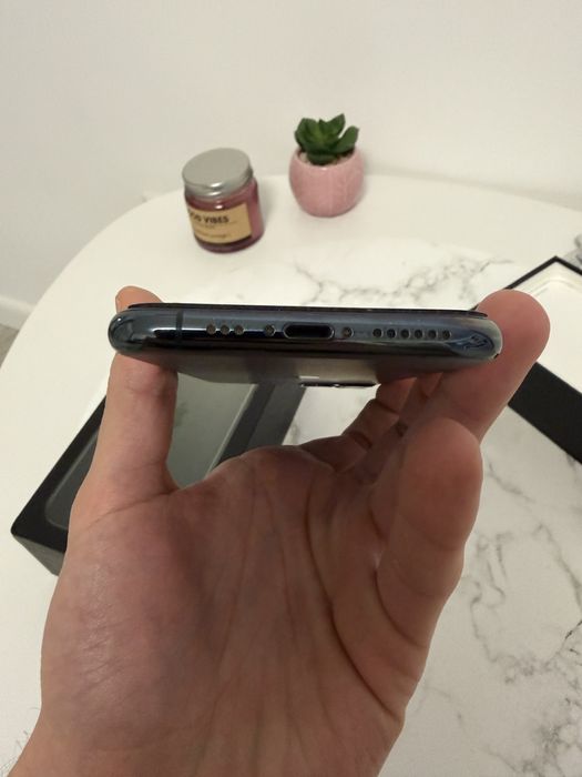 Vând iphone 11 pro !