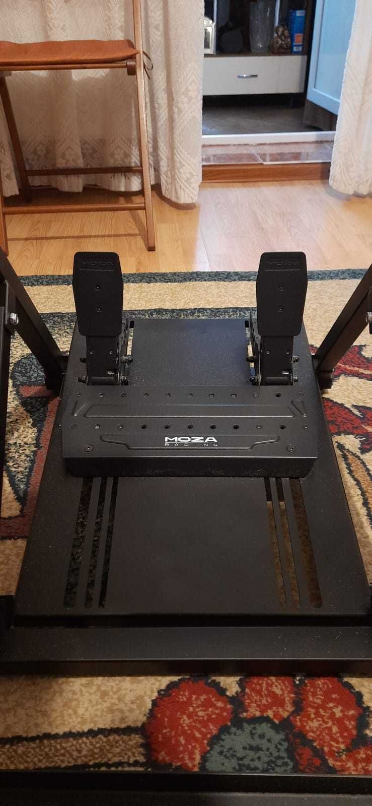 Volan Moza R5 DD Bundle + Stand Omega GT PRO