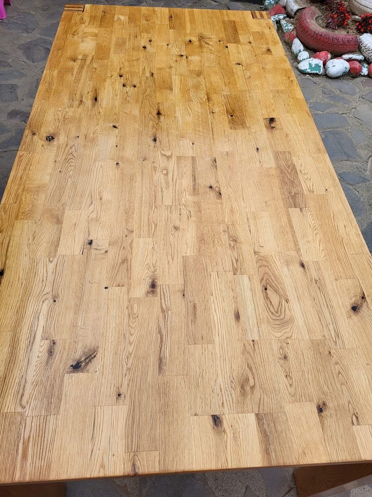 Masa din lemn masiv( stejar)