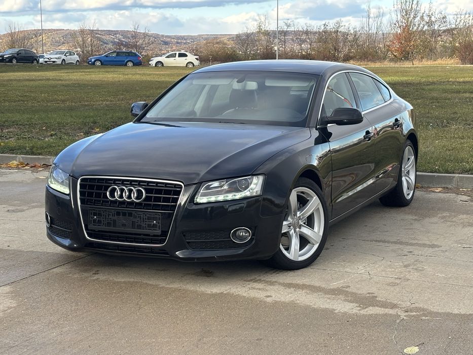 Anunt Audi A5 / 2.0 /143 cp / 2011  / Xenon / interior piele / import