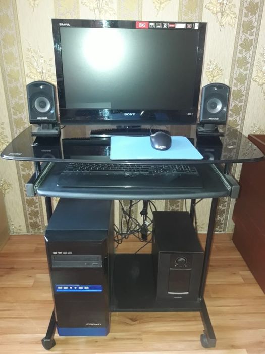 Продам настольныи компьютер за 220000 т
