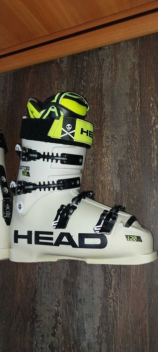 Rossignol React 177 cm.NOI ,nu s-a schiat niciodata cu ele .