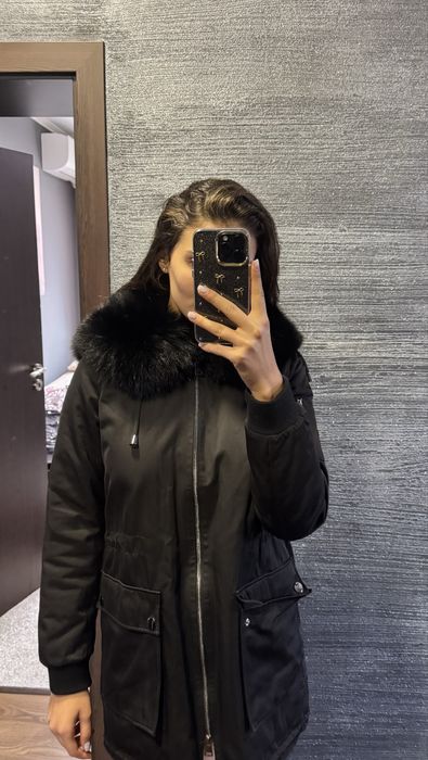 Зимно яке с качулка с естествен косъм