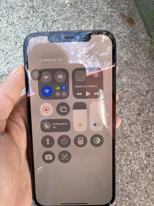 Vand iphone 12 pro max mai multe intrebari la nr de telegon