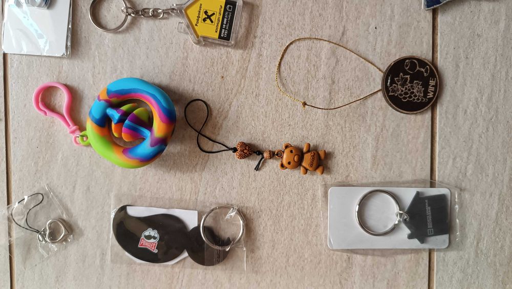 цветен ключодържател Мини Маус Миньон къщичка Pringles зебра коте