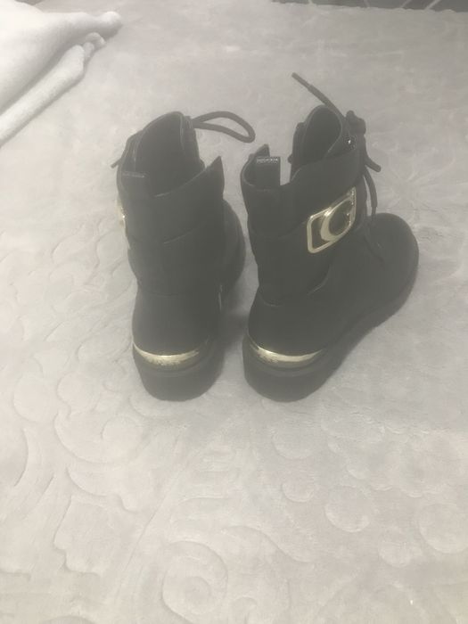 Ghete guess,marimea 39