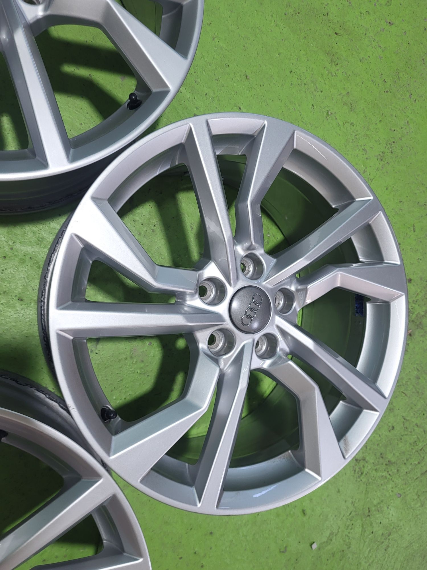 18 5x112 Audi A3 A4 B6 B7 A6 C6 Vw Passat Touran Caddy 5х112 Skoda
