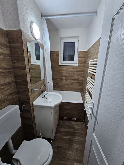 Apartament 2 camere de închiriat