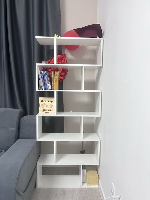 Продам стеллаж для книг