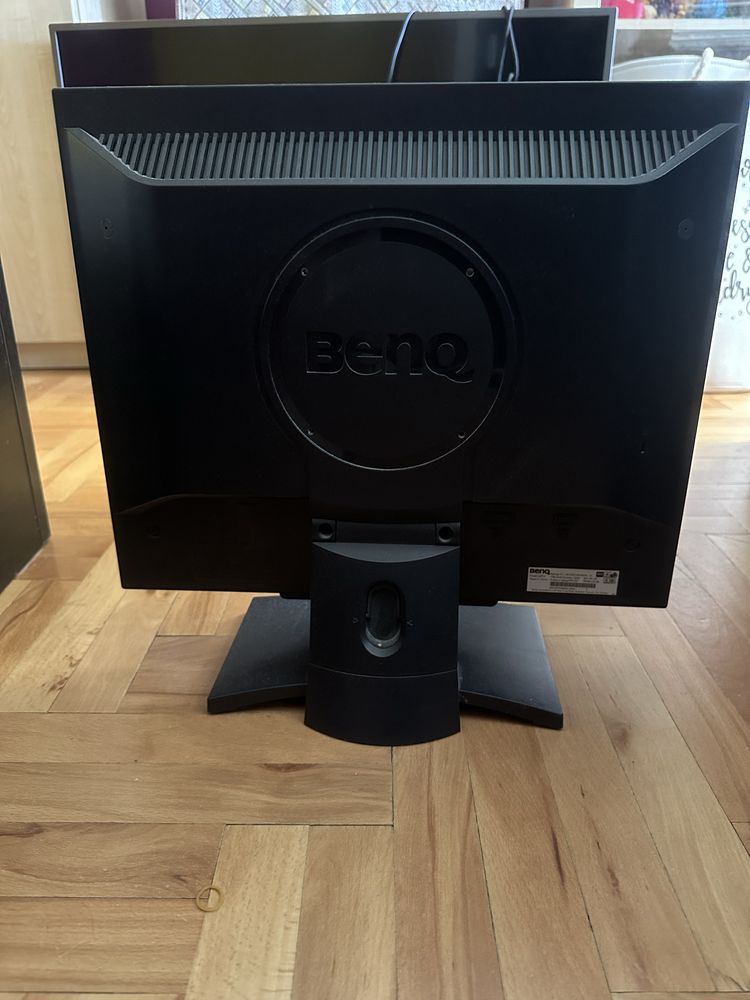 Монитор BenQ Q9T4 19”