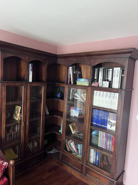 Класически комплект мебели за кабинет / библиотека