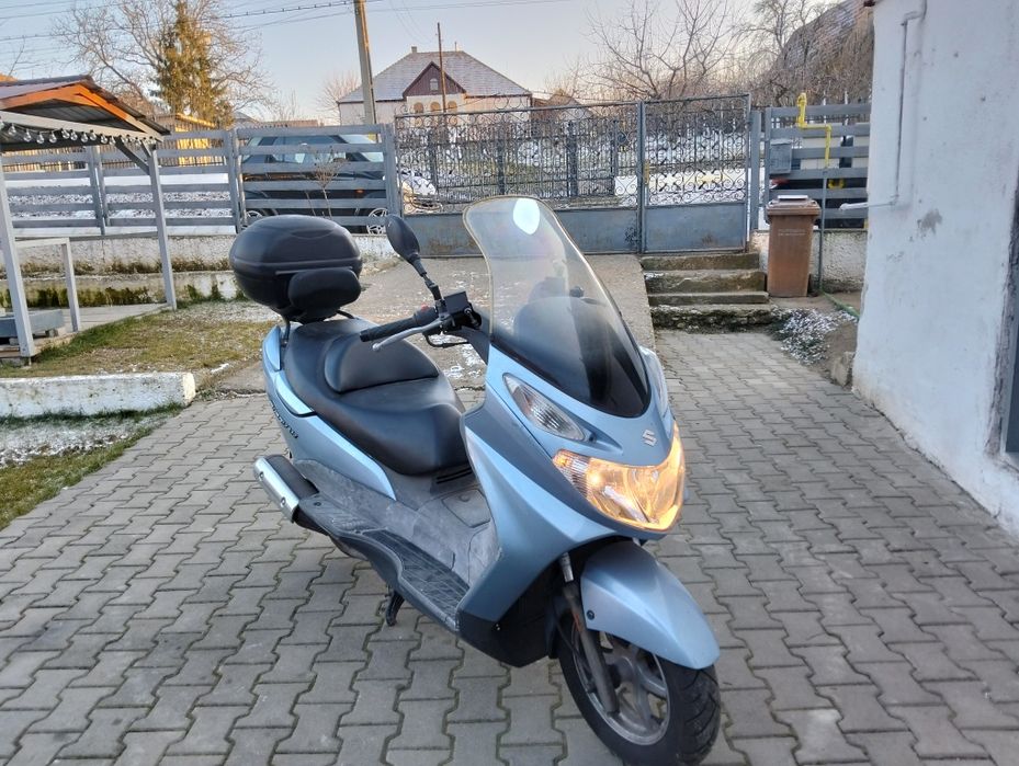 Suzuki Burgman 150 cm
