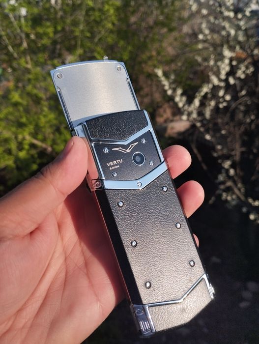 Vertu signature слайдер варианты