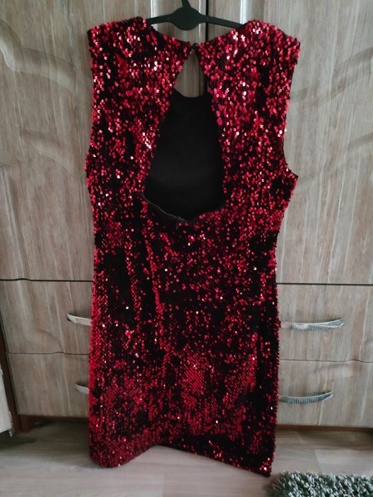 Красивые платья все по 7000 тг