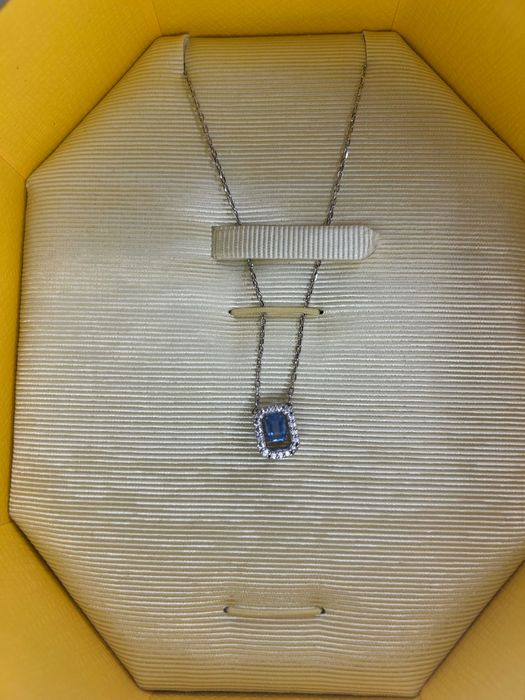 Колие Swarovski оригилно