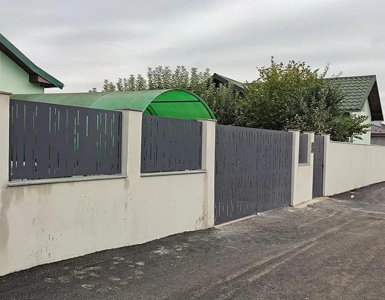 Vand garduri si porti