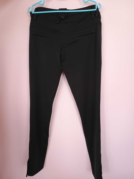 Дамски панталон с етикет