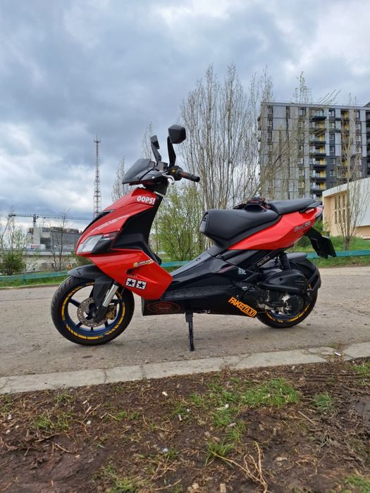 Aprilia SR50 R Factory