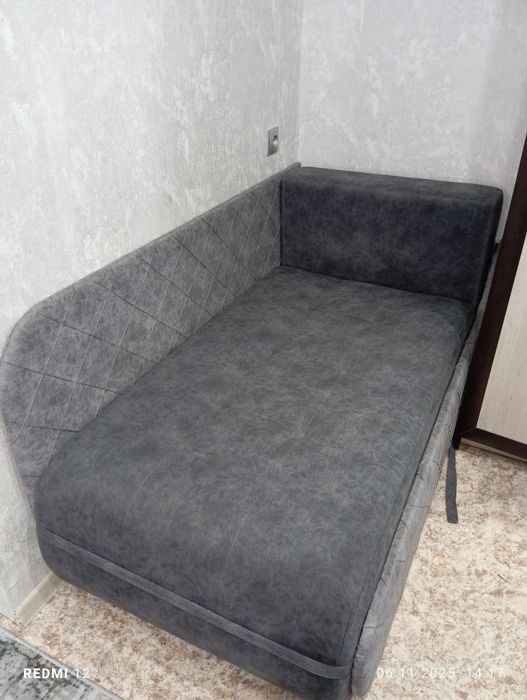 Диванчик подросковый