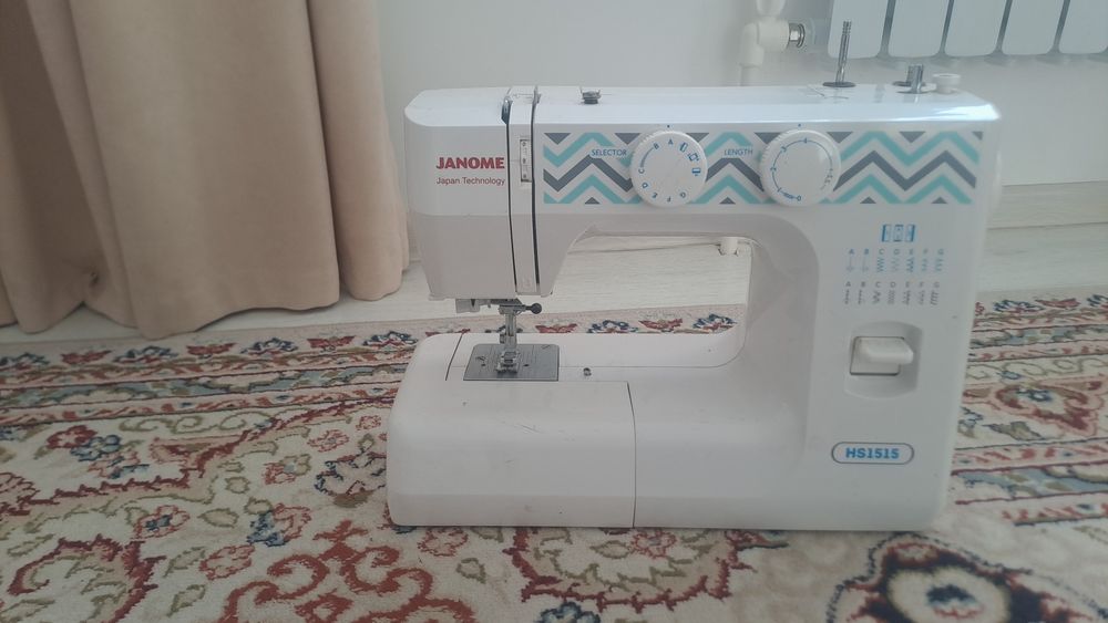 Продам швейная машину