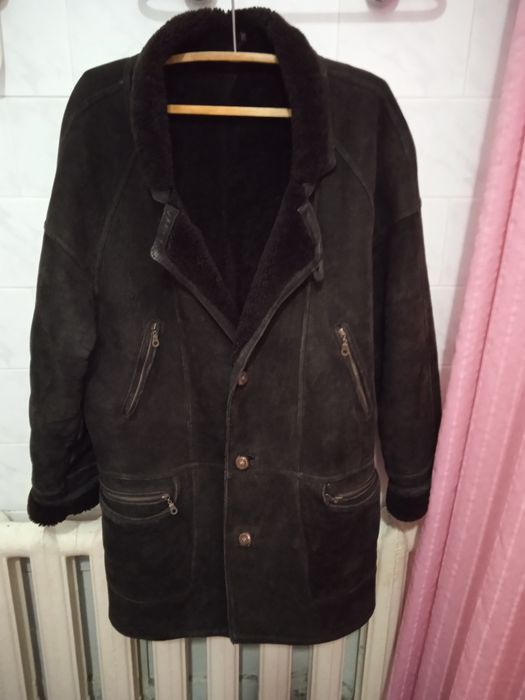 Продам дублёнку натуральную мужскую р.48-50-52 цвет черный б/у в отлич