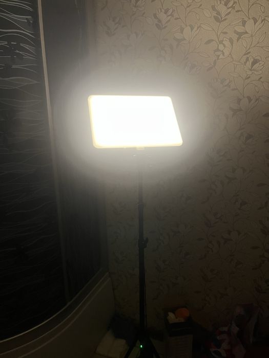 продам Led лампу