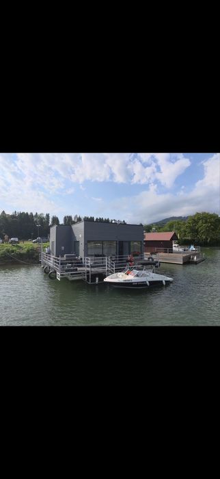 Casa de vacanță plutitoare de Vânzare pe Lacul Bicaz