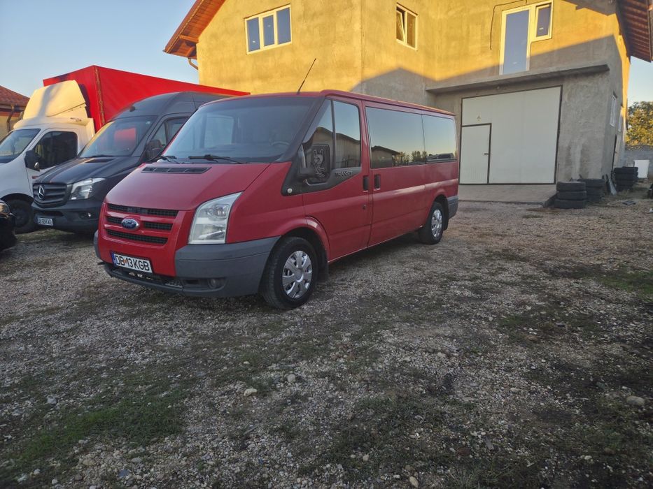 Ford transit 9 locuri/ 2010 L2h1