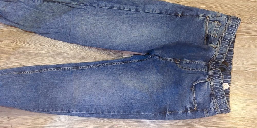 Дънки нови на  Cropp