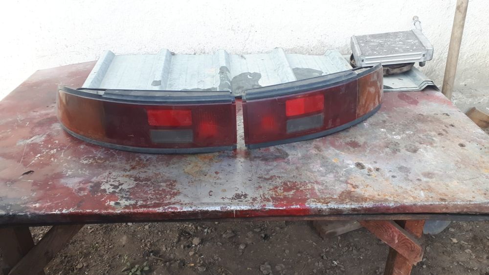 Продам задний фонари на Мазду323